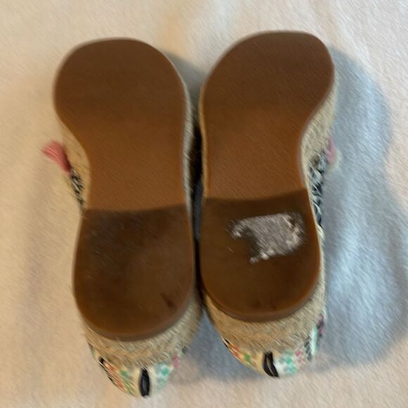 Crown Vintage Kalani Espadrilles - Picture 6 of 10